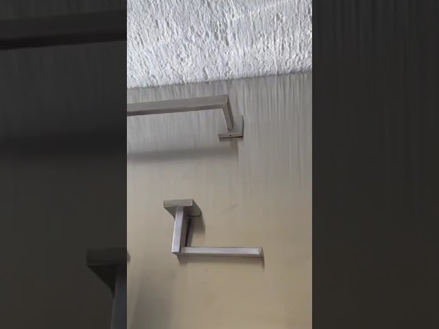 Vídeo relacionado con DUFU 4 Piezas Juego de Accesorios de Baño - Toallero 60CM, Anillo, Soporte para Papel Higiénico y Gancho - Montaje en Pared, Inoxidable, Plata