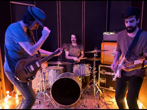 Eskiz  - Bir Araya Gel