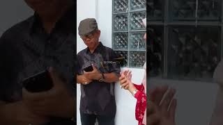 Download lagu Silaturrahmi Ibu Hj Ratu Munawaroh, istri Gubernur Jambi almarhum Zulkifli Nurdin mp3