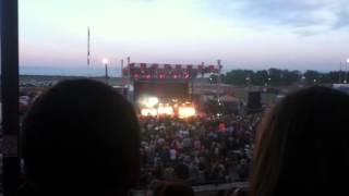Rodney Atkins - Cabin in the Woods - Boone County - August