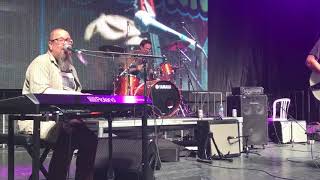 Stinky and the Hotrodz: Iko Iko  - Canada&#39;s Largest Ribfest