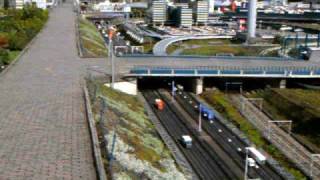 preview picture of video 'Madurodam miniature city, motorway'