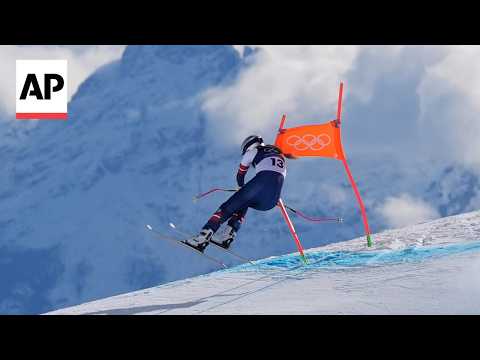 AP photographer captures moment Lindsey Vonn crashed at Winter Olympics