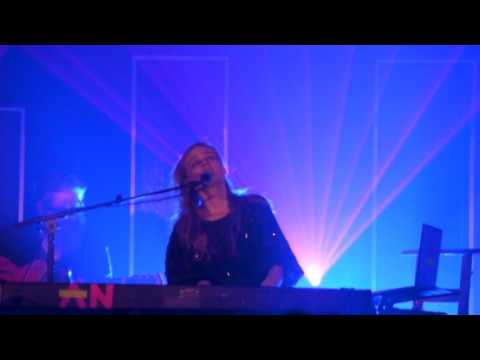 An Pierlé - Birds Love Wires (Live in Brussels - Eglise des Dominicains)