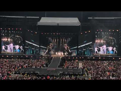 BTS // Dionysus live, Wembley Stadium, London, 02062019