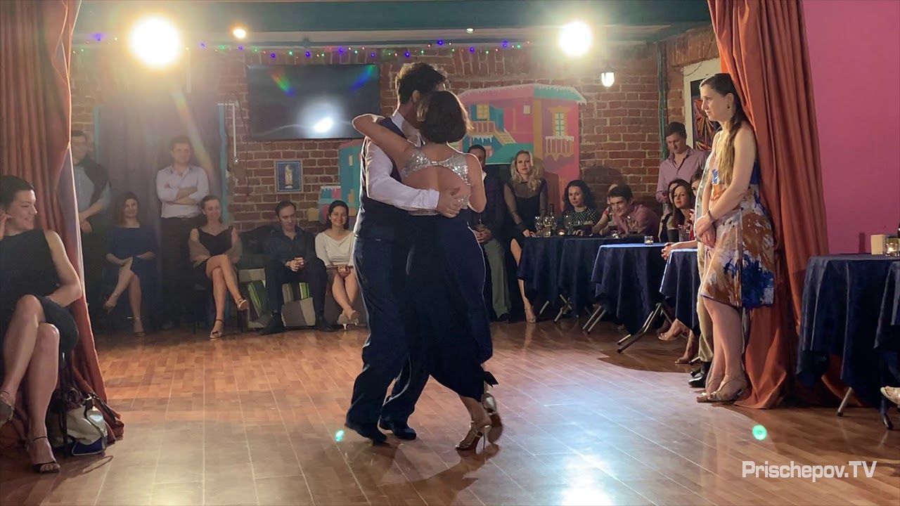 Video thumbnail for Juan Fosatti & Gimena Aramburu, 3-4, Milonga Bien Porteña, Moscow, Russia 9.02.2019