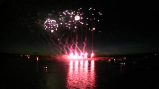 preview picture of video 'Dubna Day 2008 Fireworks - Волжские Салюты'