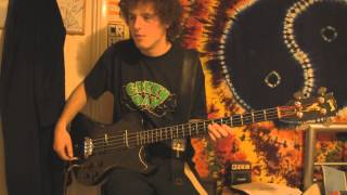 Video thumbnail for A look at the Gibson RD Artist bass by andyg3