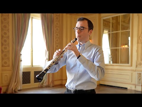William Welter performs Mozart's Oboe Concerto