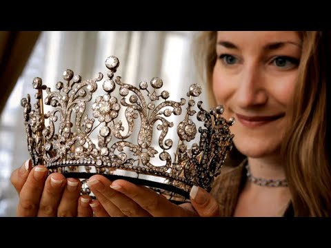 Secrets of the Royal Palaces S03E01 - Buckingham Palace