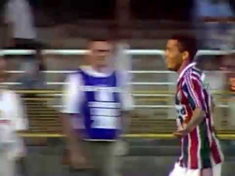 Baú do Esporte - Em 2001, Paulo Miranda e Viola discutem no clássico entre Vasco e Fluminense