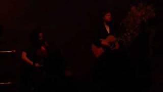 Tom McRae Walking 2 Hawaii