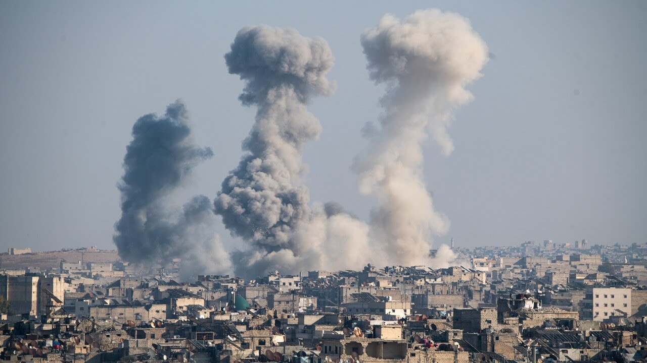 Syrian and Russian jets launch fresh airstrikes on city of Aleppo