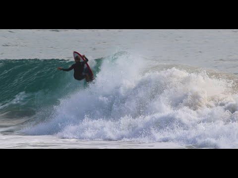 Josh Kerr riding a twin fin on Greenmount Point..