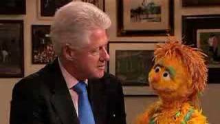 President Clinton and Muppet Kami share HIV/AIDS message | UNICEF