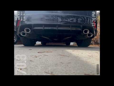 Lexus IS500 - before & after Apexi resonated midpipe