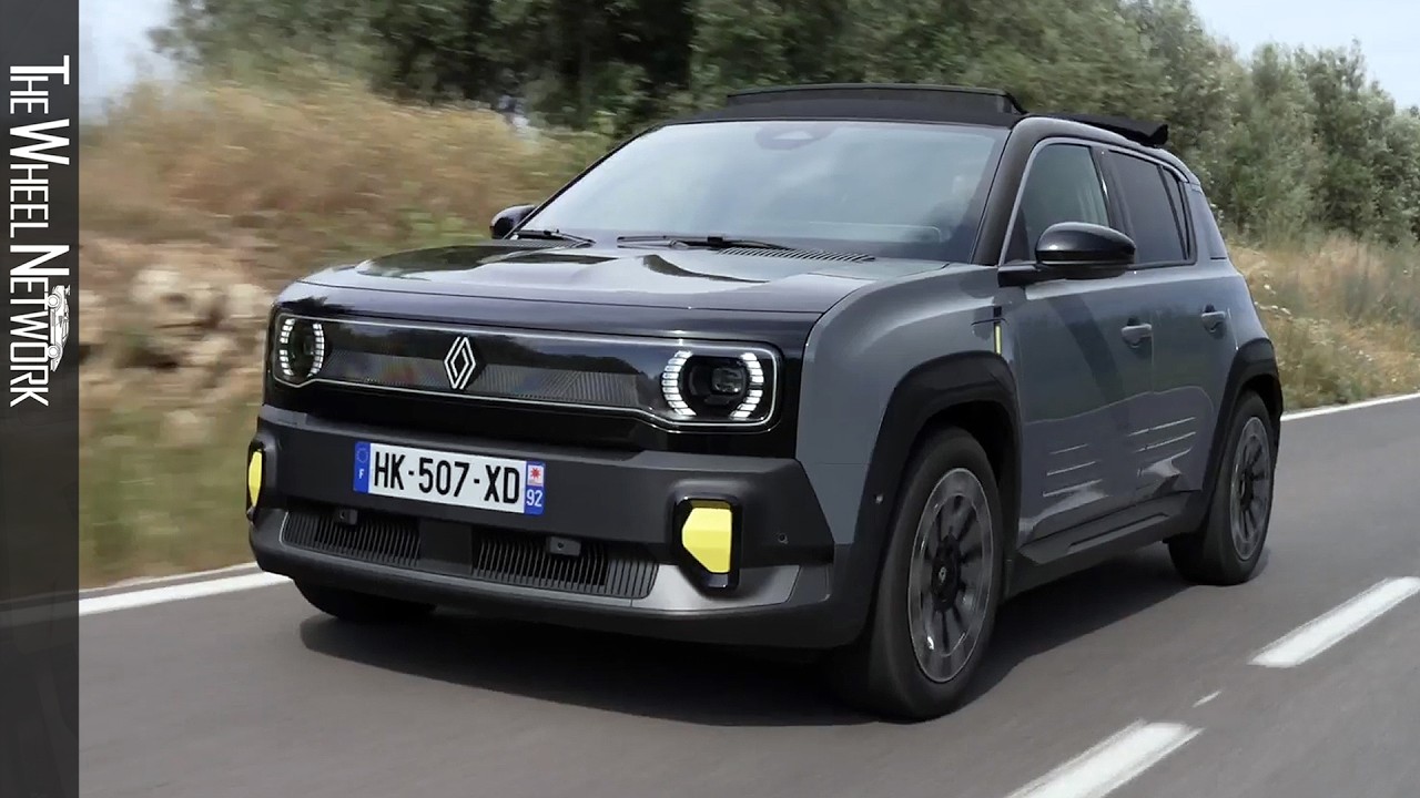 2026 Renault 4 Plein Sud Iconic | Urban Grey | Driving, Interior, Exterior