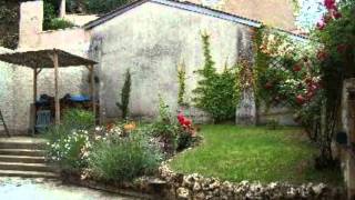 preview picture of video 'Saint-Benoit Maison Propriété Jardin Garage 40m² - Terras'