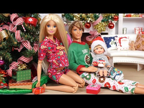 Barbie Dolls Family Holiday - Christmas Morning Routine