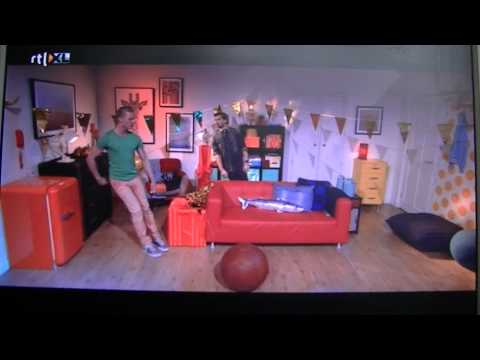 Alles mag op vrijdag - Schuine scene met Gordon