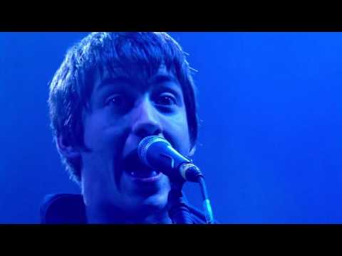 Arctic Monkeys - Brianstorm @ Glastonbury 2007 - HD 1080p