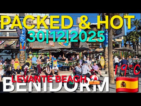 Benidorm- PACKED LEVANTE BEACH & BUSY BARS , December 2025 | 4k-HRD Christmas Walk Tour #newyear #uk