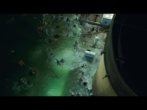 Titanic 1997 - 1st Funnel Falls