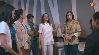 Download lagu [CLIP] Bila Cupid Jatuh Cinta: Ep 1 - Kenapa Fira Yang Uruskan Kes Encik Haris Ni? | Tonton mp3