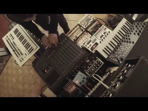 live dark dub techno session #5 (Minilogue, Juno 106, Volcas, MS20 Mini, Space Echo)