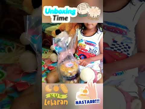 TELAT UNBOXING KUE LEBARAN #cake #cakes #iedmubarak #food #foodie #foodies #makan #kue #roti