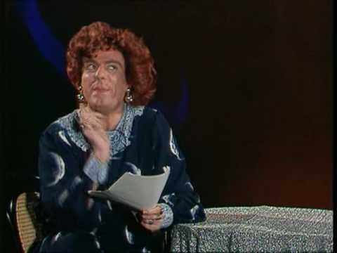 Martes y 13 - Horóscopo in the night