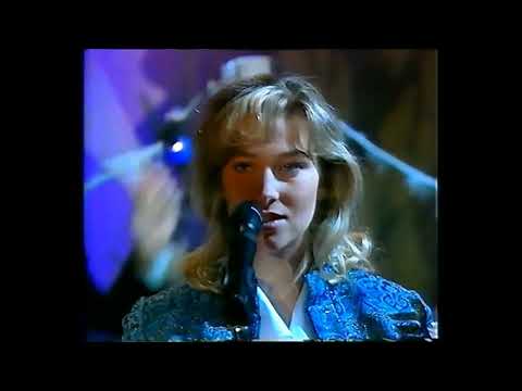 Ace of Base-Happy Nation, performance at the swedish disney club 1993
