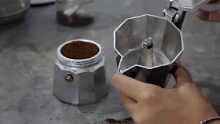 MAKE COFFEE IN MOKA POT | ITALIAN COFFEE