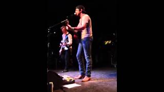 Thomas Rhett singing wagon wheel Nashville 3/7/13