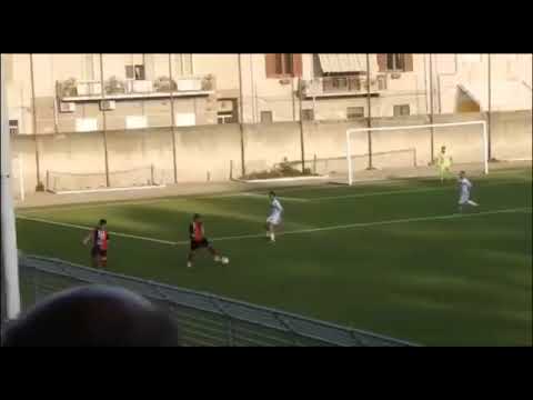 Mattias Meloni incanta con la sua magia