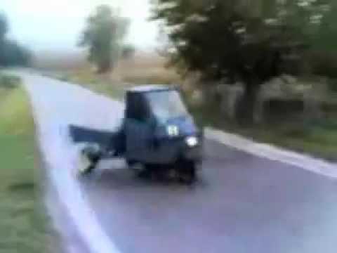 Piaggio APE, fährste quer siehste mehr