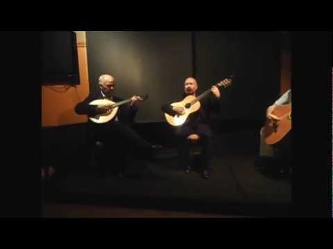 Fado - Vielas de Alfama e Fama de Alfama (Fado Lopes) - Alexandre Matis