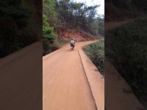 PONTE PERIGOSA SOBRE O RIO COCAIS , DIVISA COLUNA MG E RIO VERMELHO MG