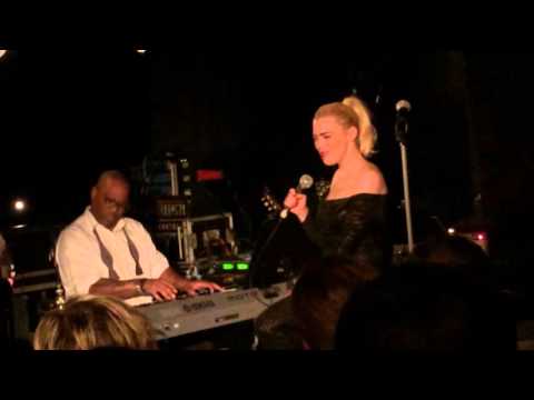 Brenna Whitaker - Somewhere over the Rainbow; Live at LUXOR