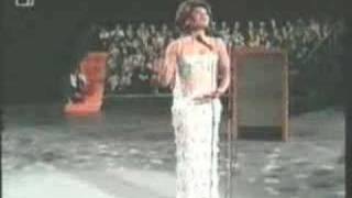 Shirley Bassey Its Impossible