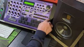 Video thumbnail for EMU MP7 factory patterns demo by Ground State
