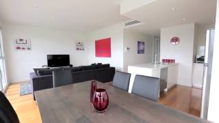 preview picture of video 'Luxury Caulfield Penthouse Apartment'