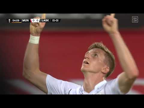 Traumtor: Wiesinger trifft für den LASK im Old Trafford! | DAZN