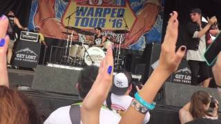 Chunk! No Captain, Chunk - The Other Line  (live at Warped Tour)