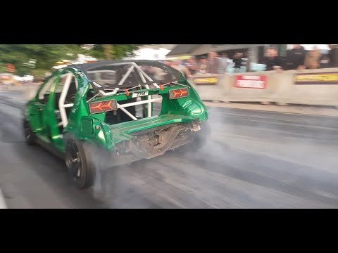 Summernats 35: Barra XR6 turbo exoskeleton burnout on tuff street