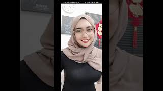 Download lagu Bigo Bar Bar - Hijab krem keliatan perutnya mulus beud mp3 Download lagu Bigo Bar Bar - Hijab krem keliatan perutnya mulus beud mp3