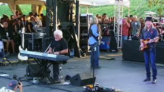 Doobie Brothers - Minute By Minute - Video - Benefit Concert