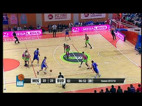 Nemanja Jaramaz show! Block and three-pointer!