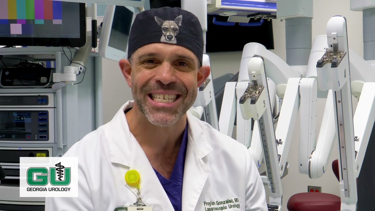 Robotic Urologic Surgery vs Traditional Laparoscopy with Dr. Froylan Gonzalez