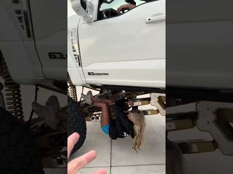 How’d she get there🤣 #jamesrtgr #viral #truck #6x6